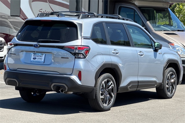 Vehicle image 5 of 25