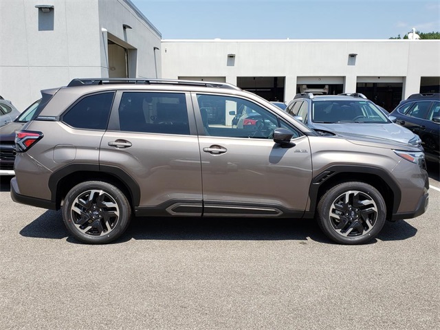 Vehicle image 3 of 12