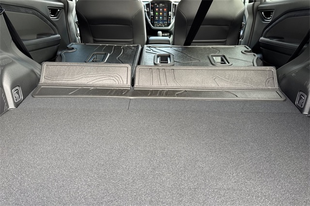 Vehicle image 22 of 25
