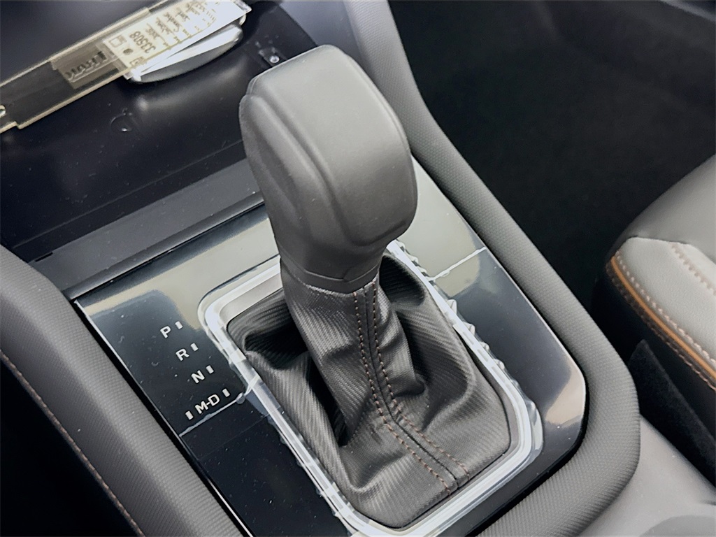 2025 Subaru Forester Sport Hybrid Image 26 of 34
