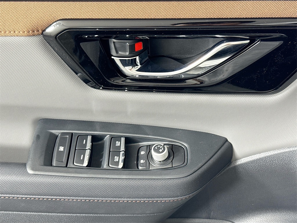 2025 Subaru Forester Sport Hybrid Image 32 of 34