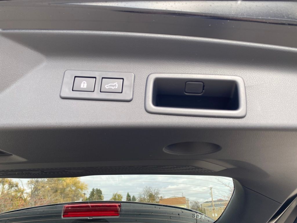 2025 Subaru Forester Sport Hybrid Image 27 of 28