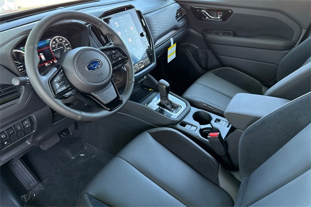 Vehicle image 22 of 25