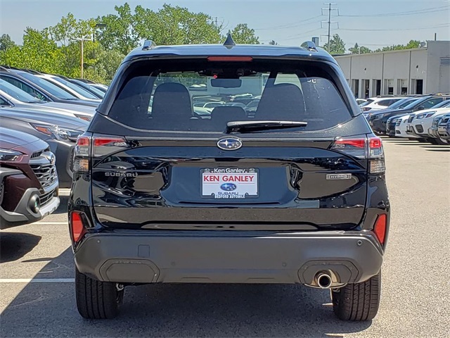 Vehicle image 5 of 12