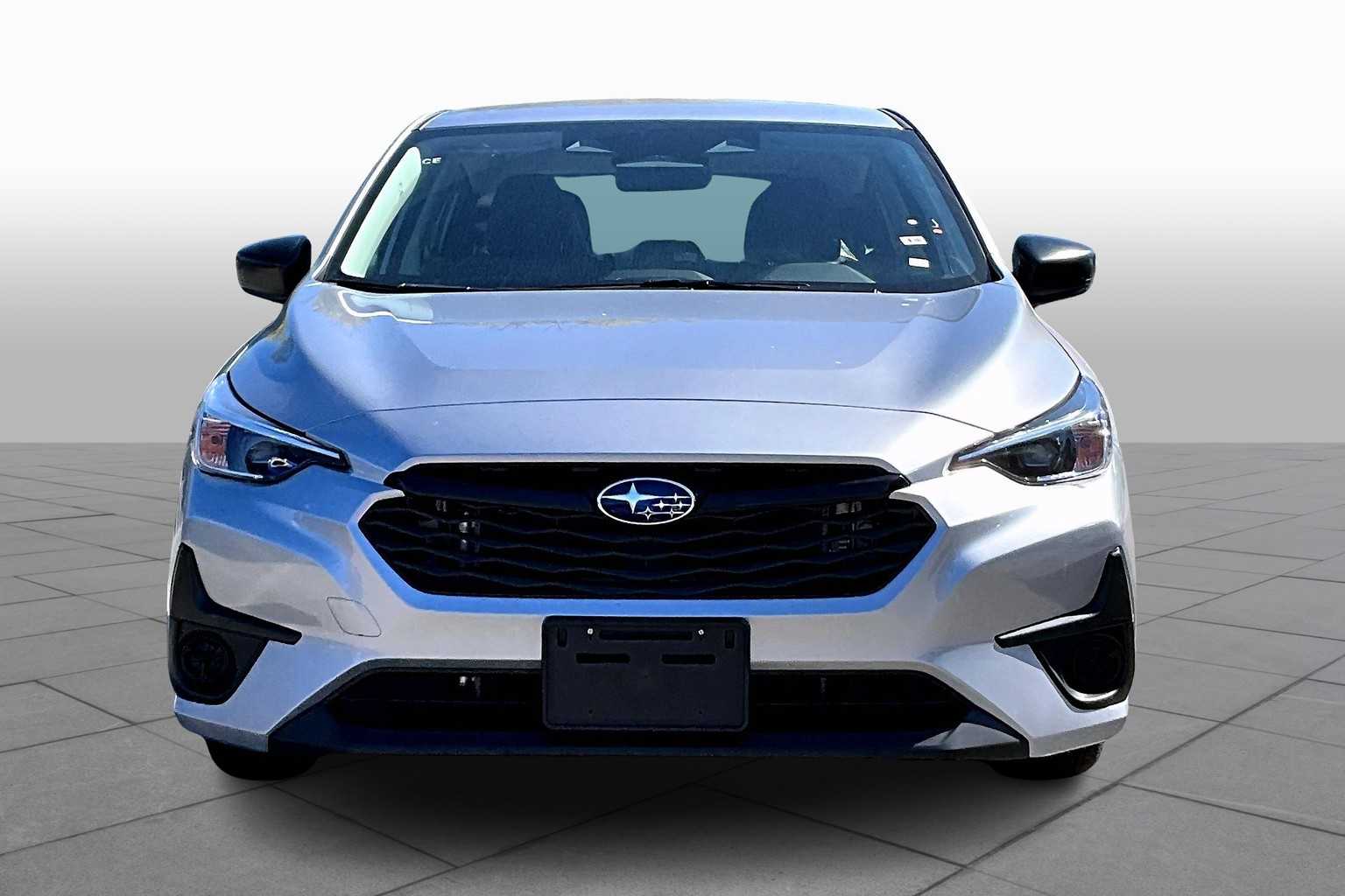 2025 Subaru Impreza Base Image 2 of 18