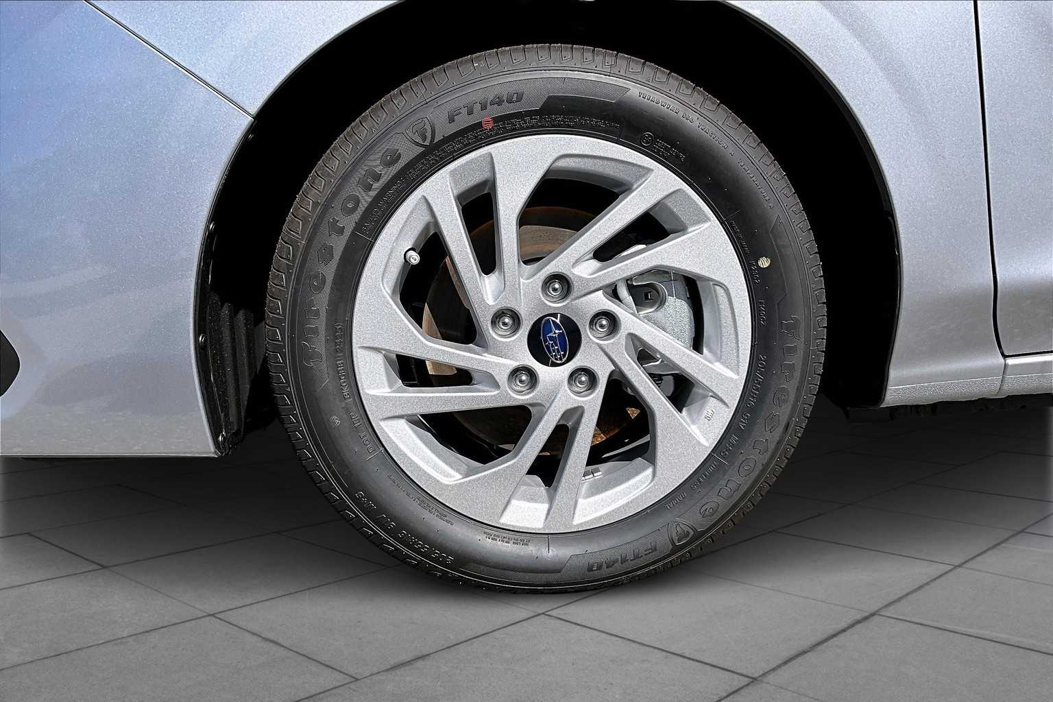 2025 Subaru Impreza Base Image 8 of 18