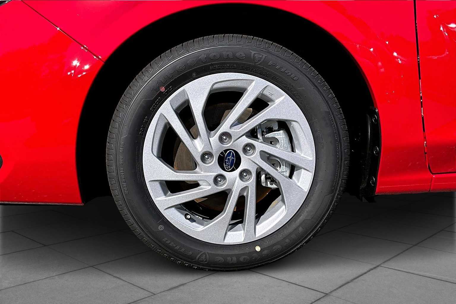 2025 Subaru Impreza Base Image 8 of 18