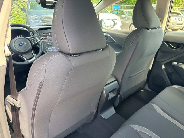 Vehicle image 19 of 33