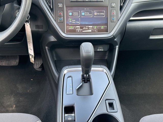 Vehicle image 17 of 33