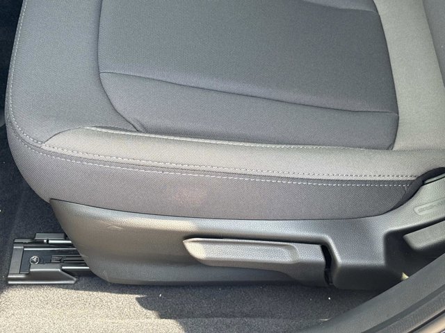 Vehicle image 24 of 33