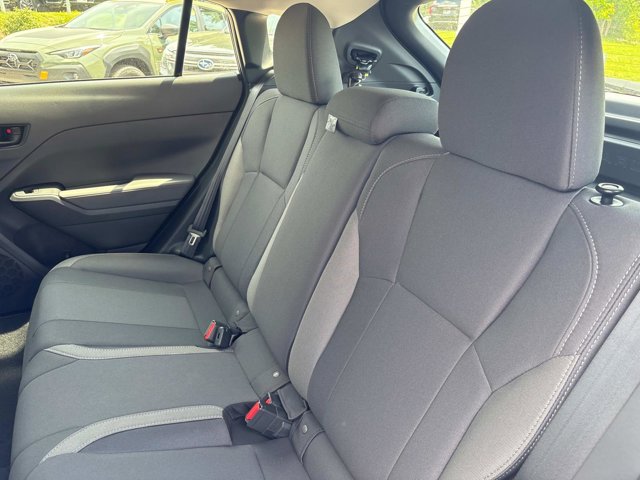 Vehicle image 20 of 33