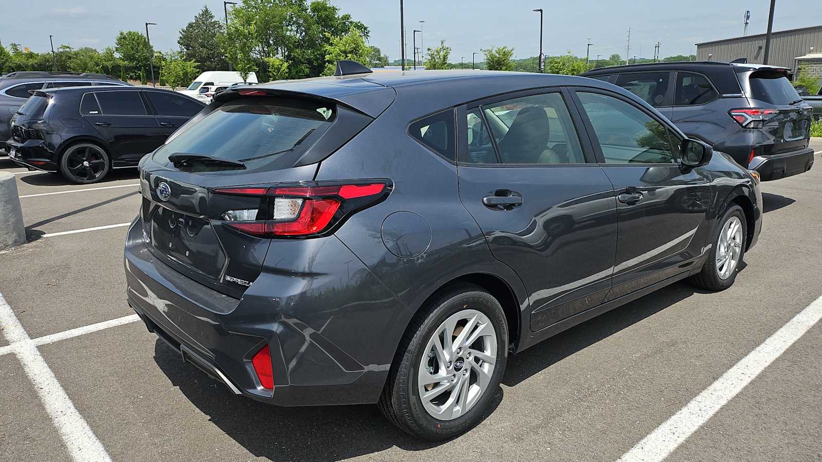 Vehicle image 6 of 28