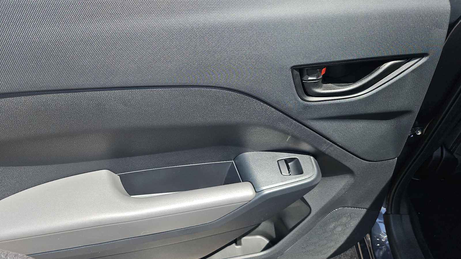 Vehicle image 12 of 28