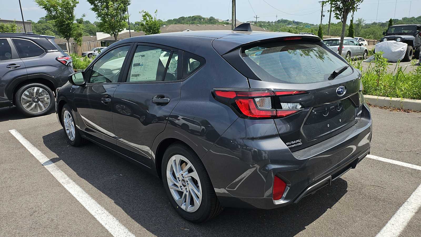 Vehicle image 7 of 28