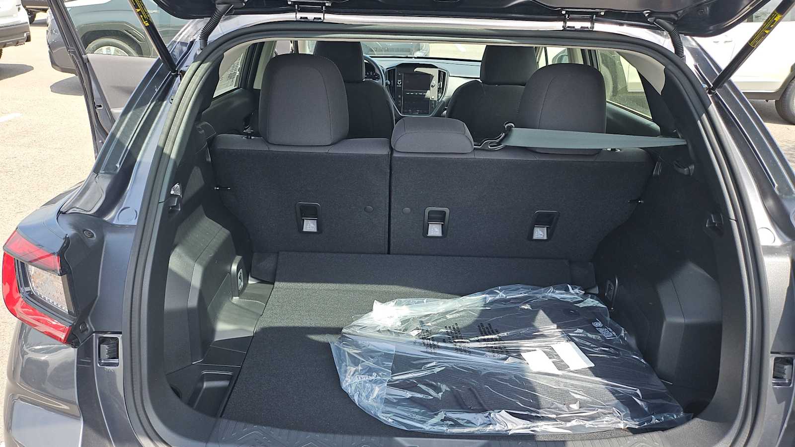 Vehicle image 15 of 28