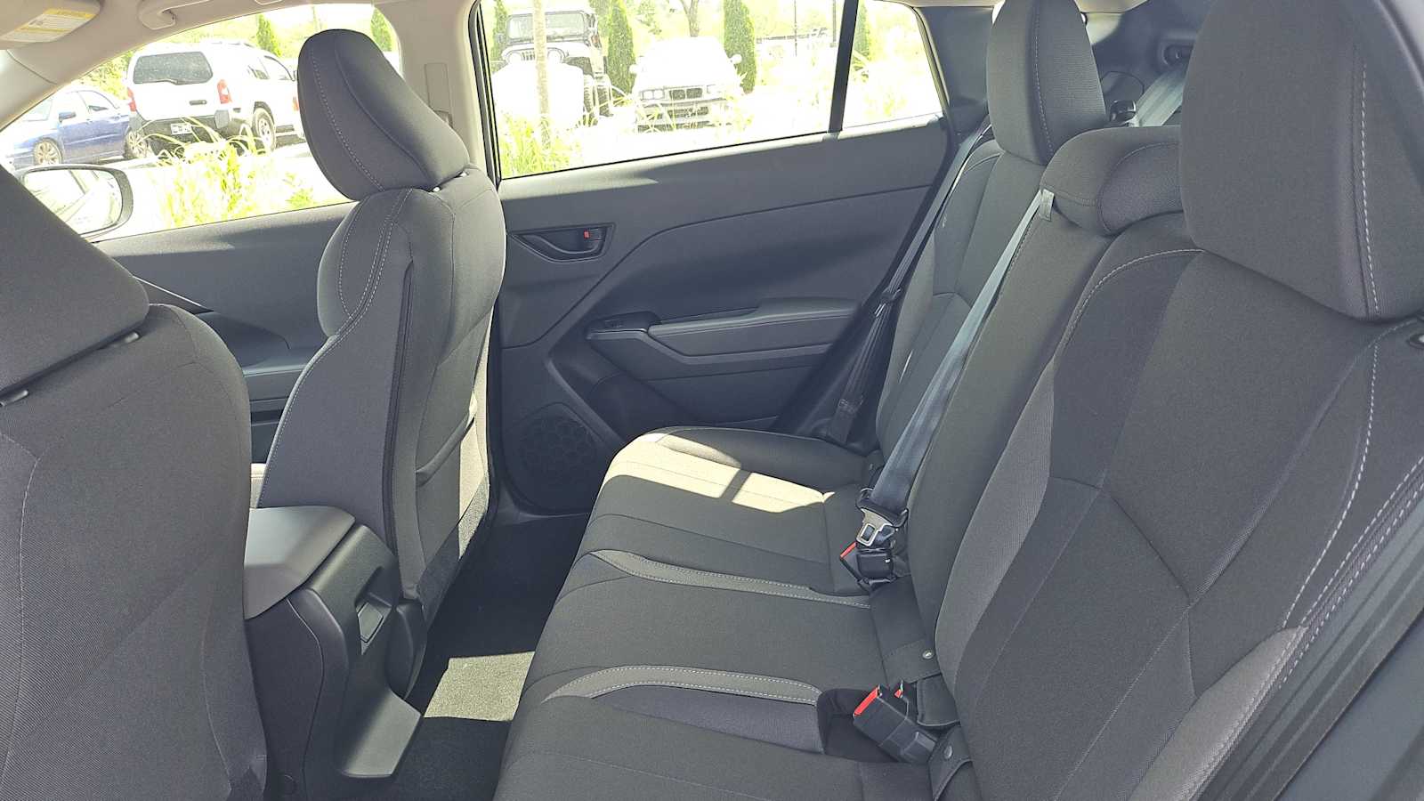 Vehicle image 13 of 28