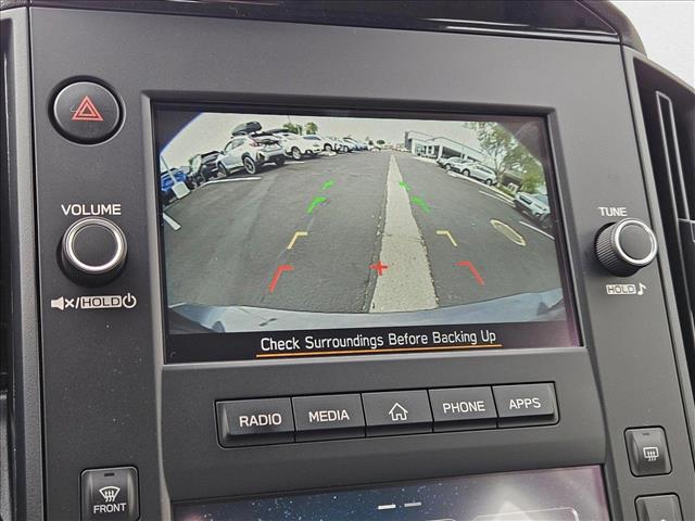 Vehicle image 14 of 17