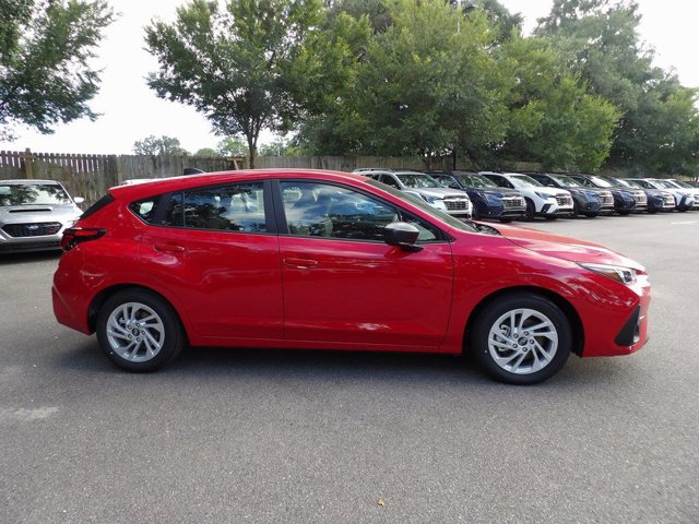 2025 Subaru Impreza Base Image 4 of 26