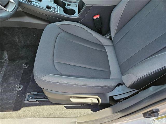 Vehicle image 17 of 17