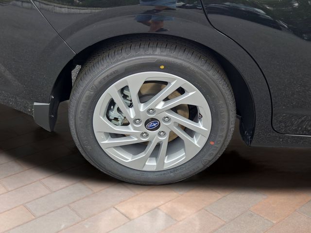 2025 Subaru Impreza Base Image 3 of 14