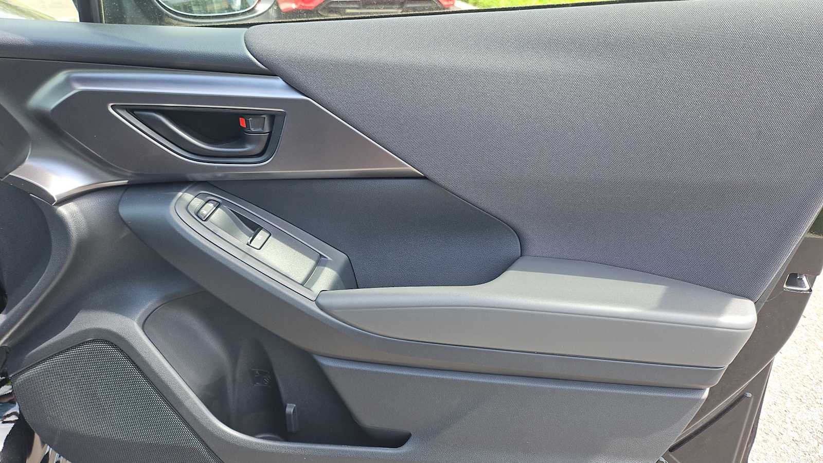 Vehicle image 21 of 30