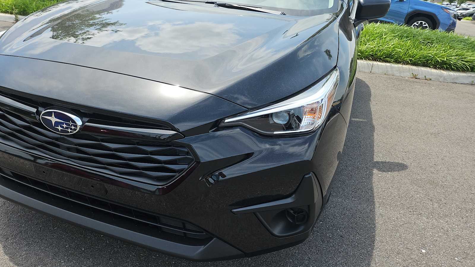 Vehicle image 10 of 30