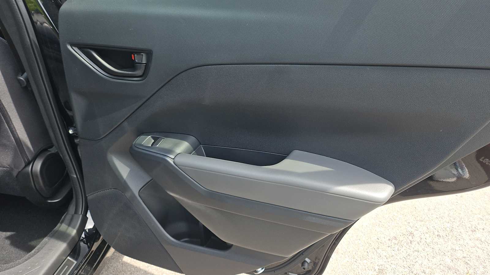 Vehicle image 19 of 30