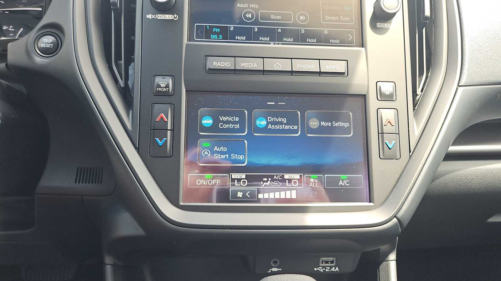 Vehicle image 26 of 30