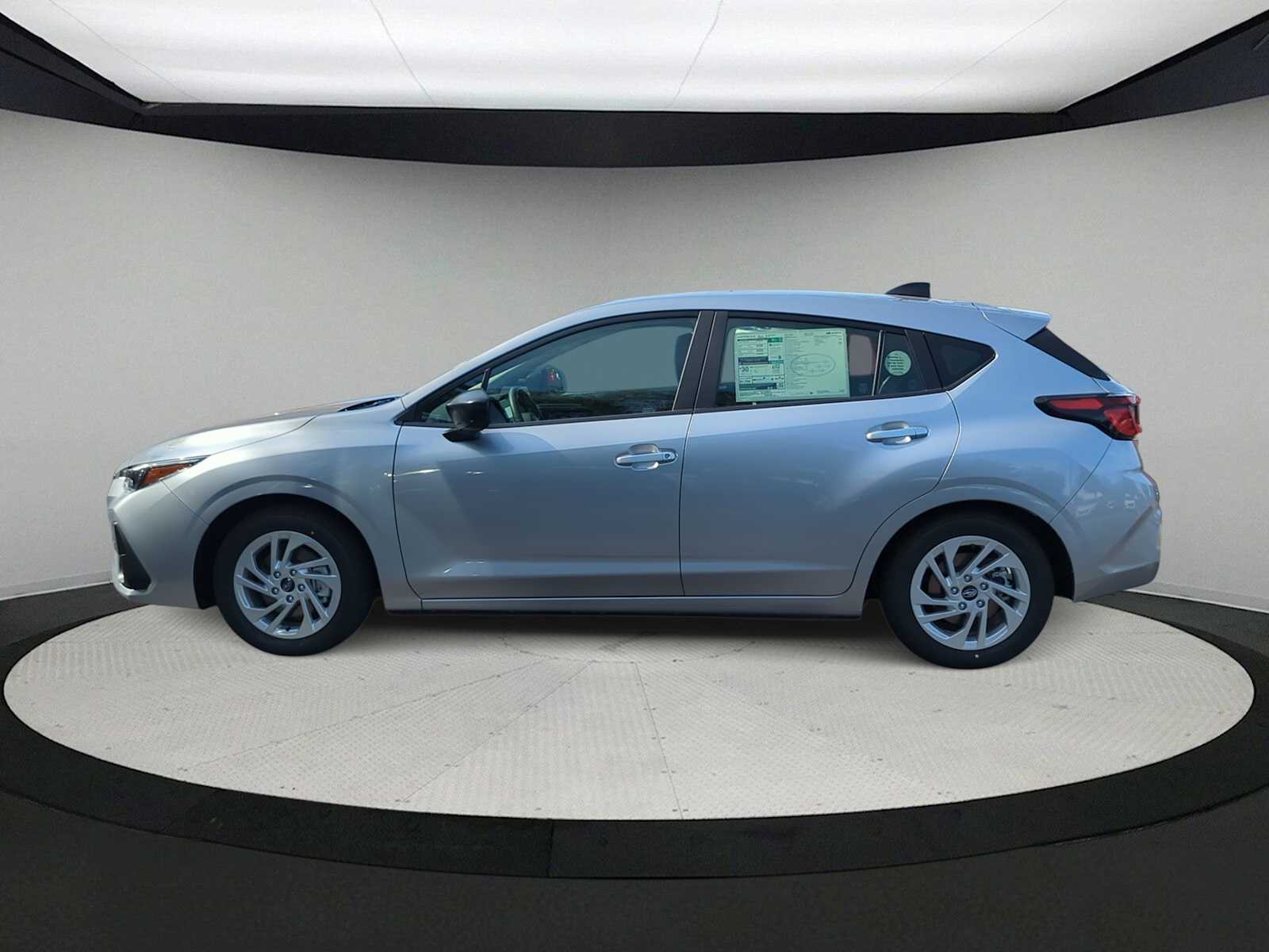 2025 Subaru Impreza Base Image 9 of 35