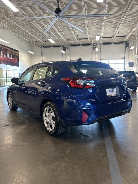 Vehicle image 14 of 44