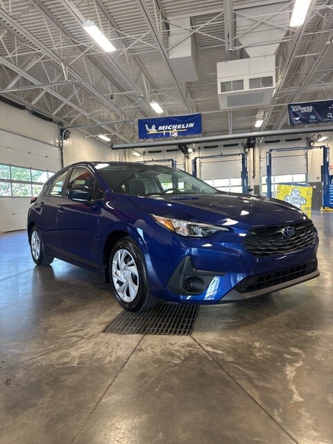 Vehicle image 7 of 44
