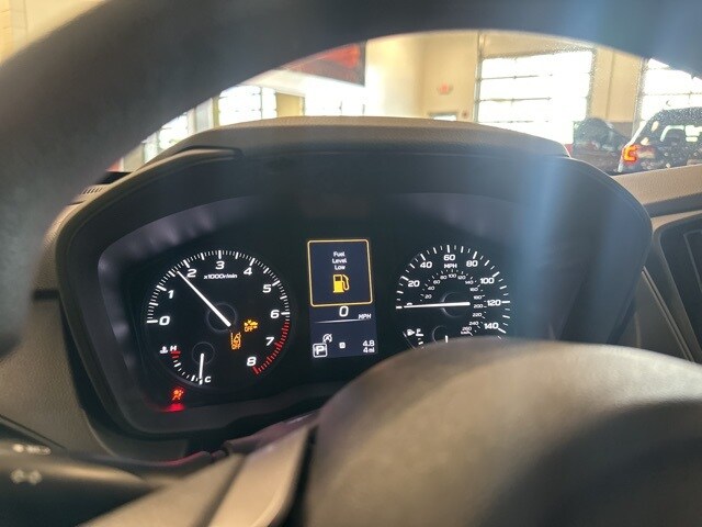 Vehicle image 21 of 44