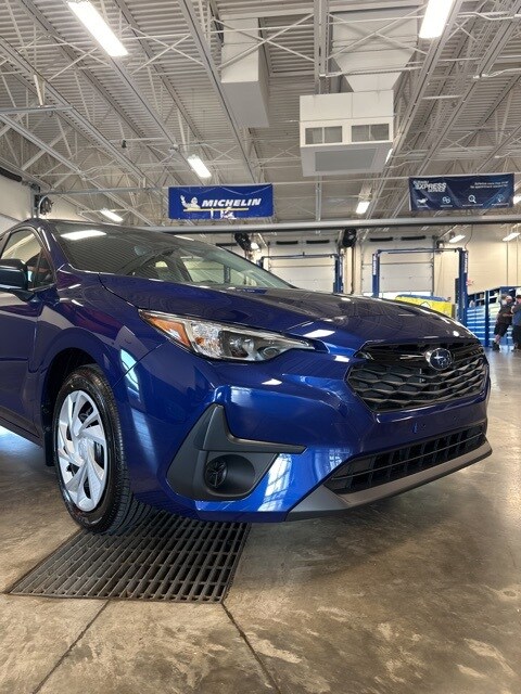 Vehicle image 8 of 44