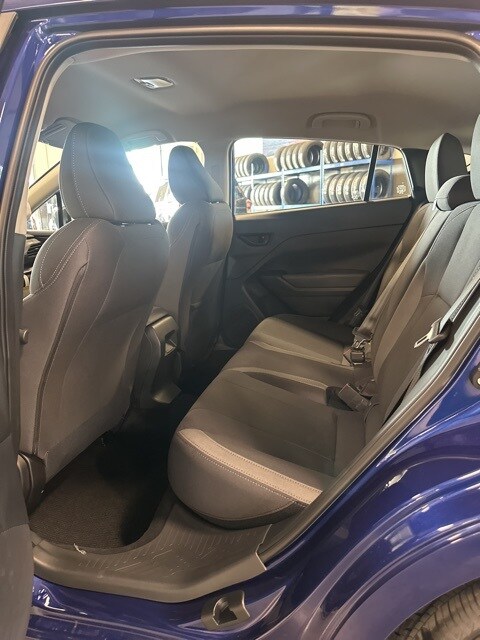 Vehicle image 29 of 44