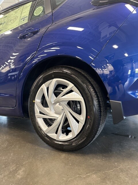Vehicle image 43 of 44