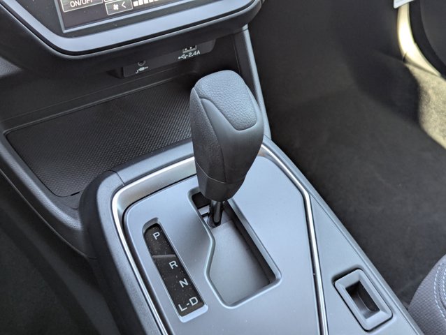 Vehicle image 19 of 24
