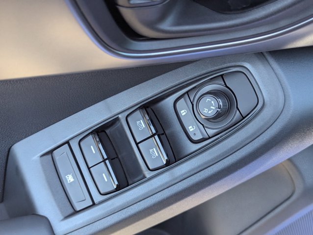 Vehicle image 22 of 24