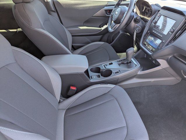 Vehicle image 13 of 24