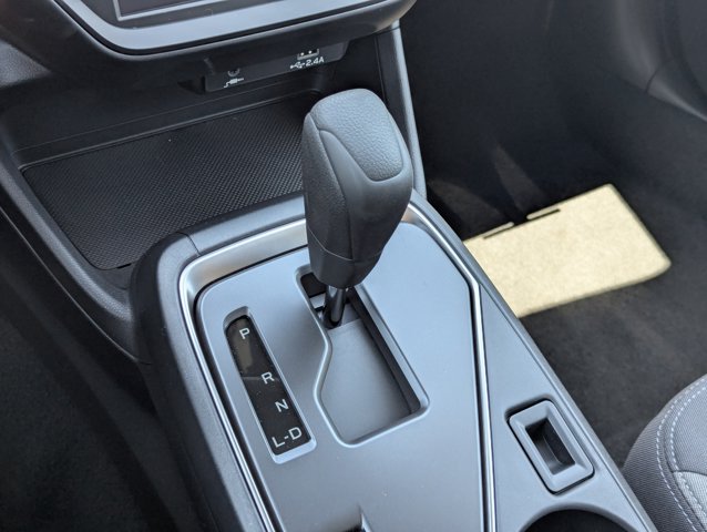 Vehicle image 18 of 24