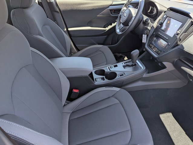 Vehicle image 13 of 24