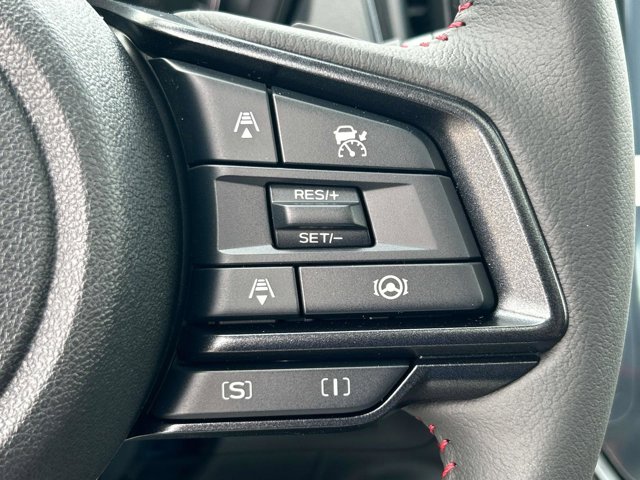 Vehicle image 26 of 33