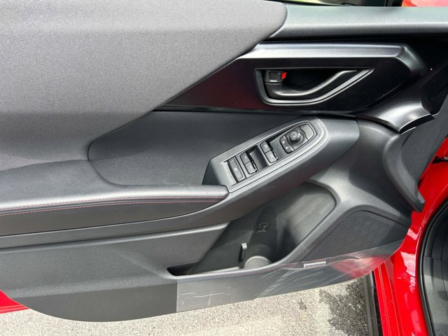Vehicle image 19 of 33