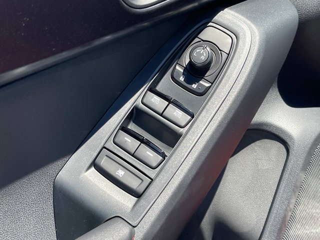 Vehicle image 25 of 39