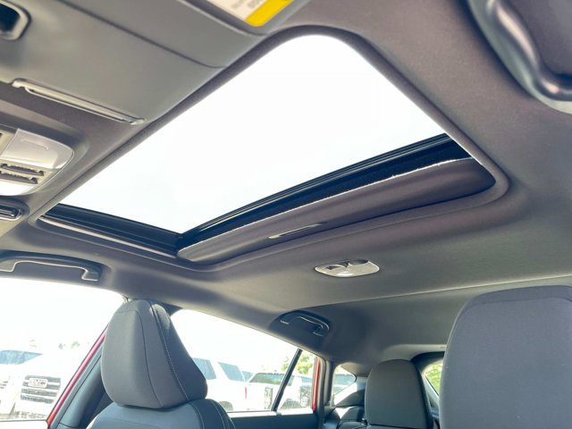 Vehicle image 27 of 39
