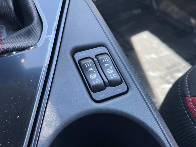 Vehicle image 32 of 39