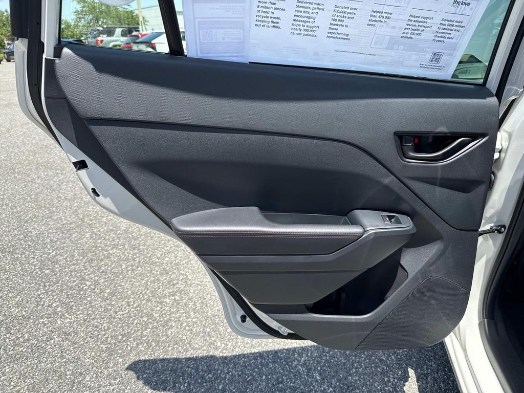 Vehicle image 10 of 34