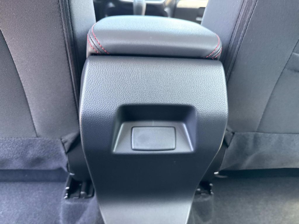 Vehicle image 16 of 34