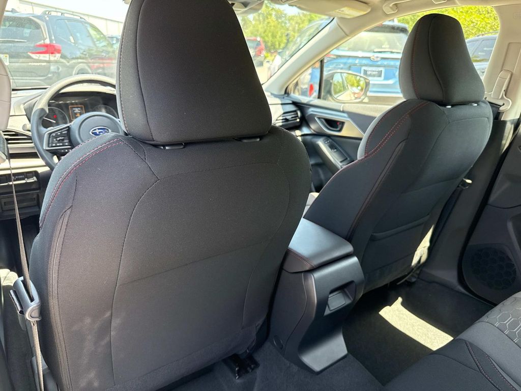 Vehicle image 11 of 34