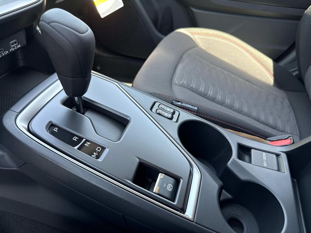 Vehicle image 26 of 34