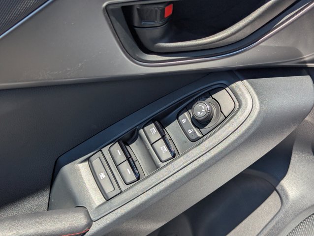Vehicle image 21 of 24